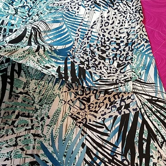 ✔ 5 for $25 Est. 1946 blouse size small - Picture 3 of 6